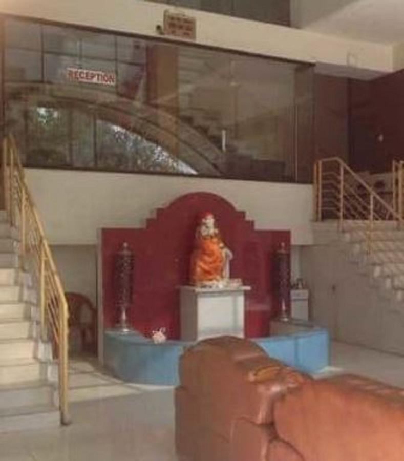 Manohar Mahal Hotel Jalgaon Exterior photo